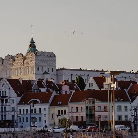 Lejlighed By The River *